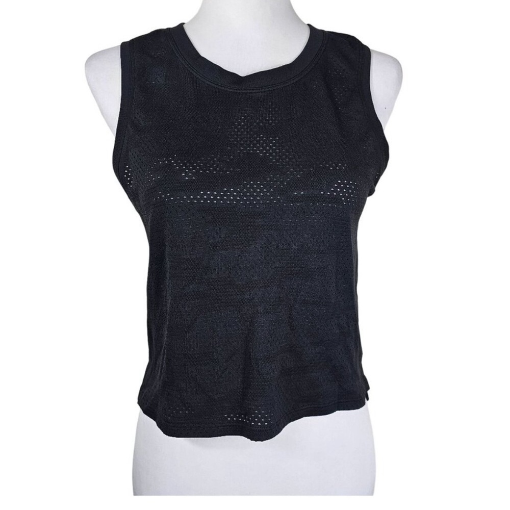 Lululemon Black Camouflage
Train to Be Cropped 
Sleeveless Top